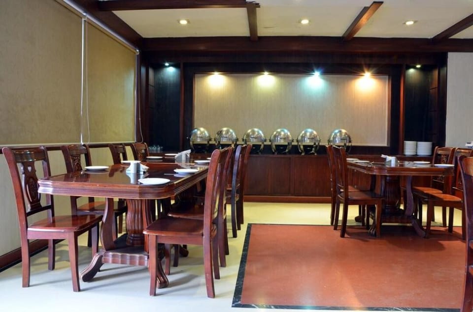 Hotel Bhoomivilas Hotel in Agra
