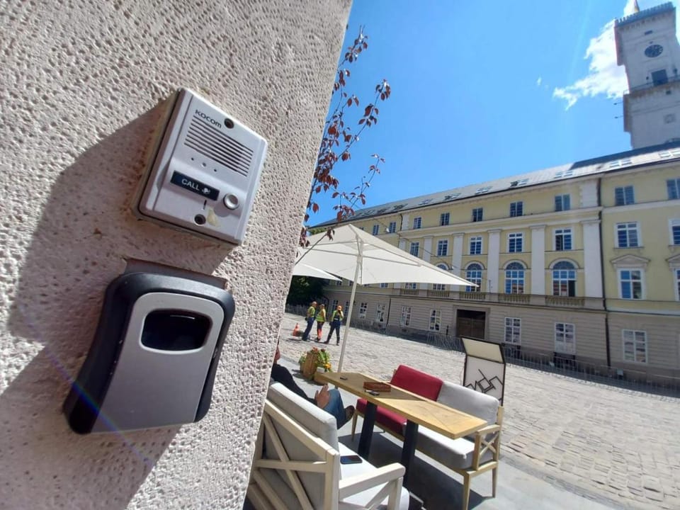 Luxury apartment with Rynok square view Apartment in Lviv