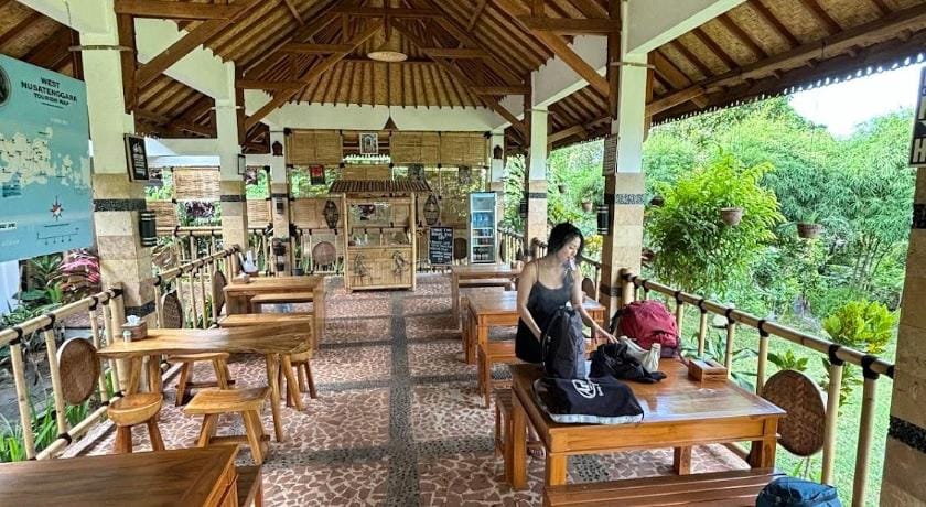 Bale Sebaya - Bungalow Cafe Nature Hotel in West Nusa Tenggara, Indonesia