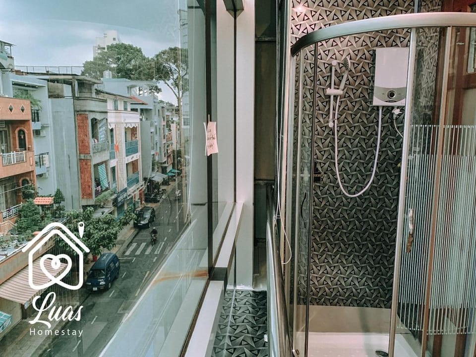 Luas Home - The Luxurious Chinatown Hideaway Apartment in Ho Chi Minh City