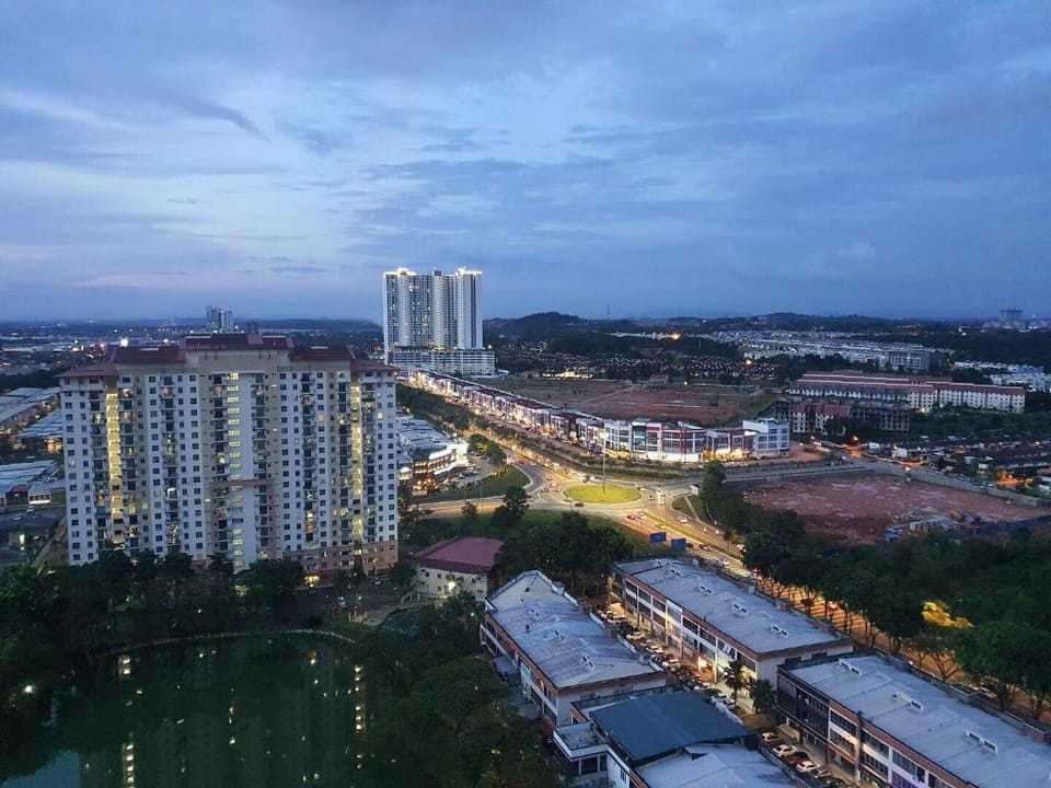 Palazio, Mount Austin JB 1-2 pax [IKEA,AEON]-Wifi Apartment in Johor Bahru