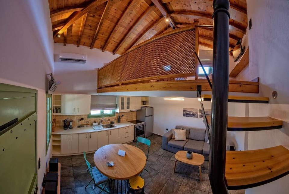 Stargaze Villas - Phoenix Villa in Sporades, Greece