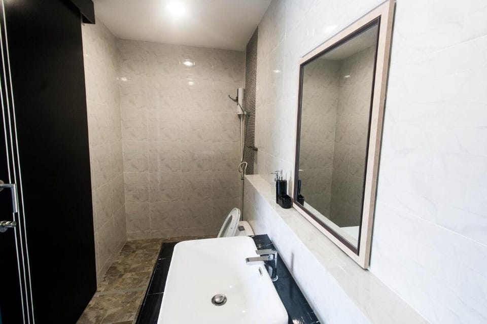 The pool intouch villa -Nearly beach 600 m.- Villa in Krabi Changwat
