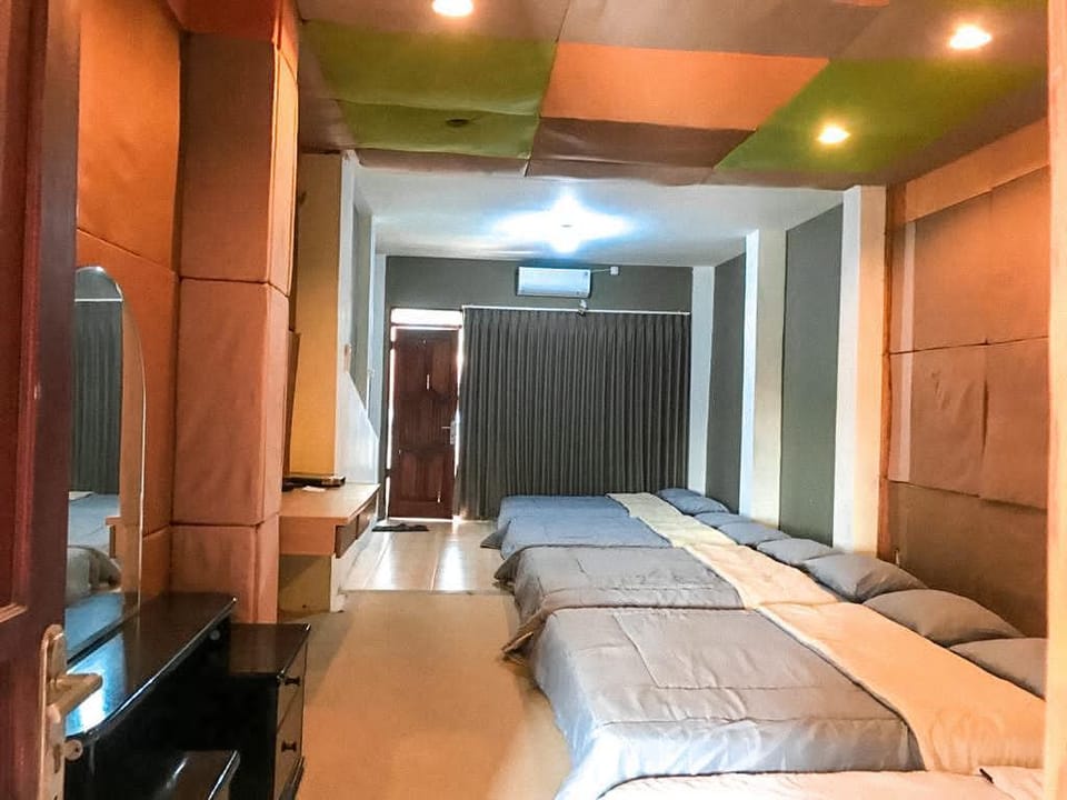 Felish Residence, 25ppl,entire place, Malioboro Yk Villa in Yogyakarta
