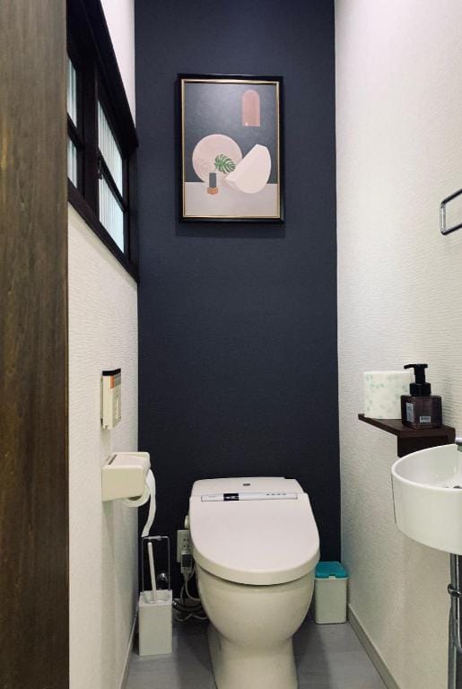 Japanses house.7mins walk to Yamanote Sta. Otuska. Vacation rental in Japan