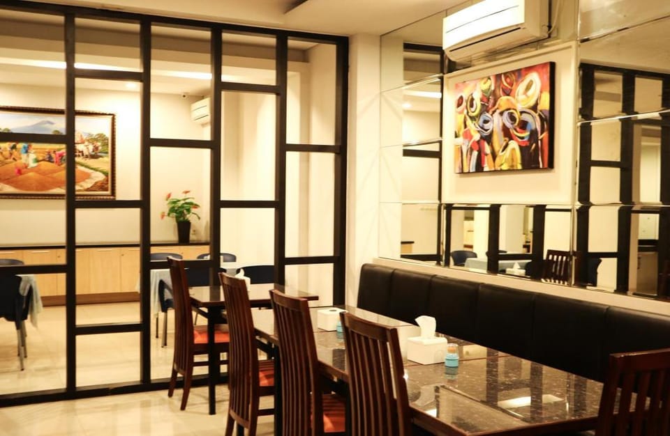 Hotel Niaga Hotel in Surabaya