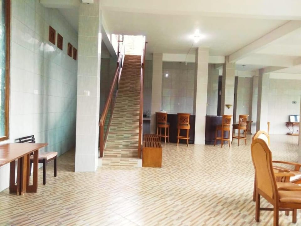 Villa Batu Hijau 2 Villa in Cisarua