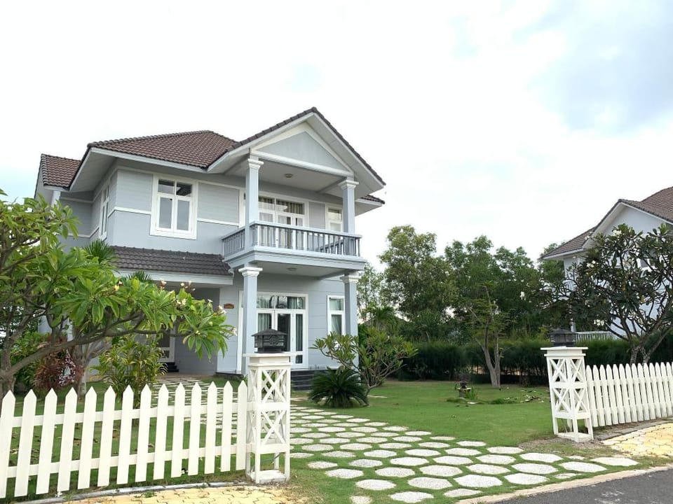 Căn PE01 là khu nghỉ dưỡng dành cho gia đình Villa in Phan Thiet