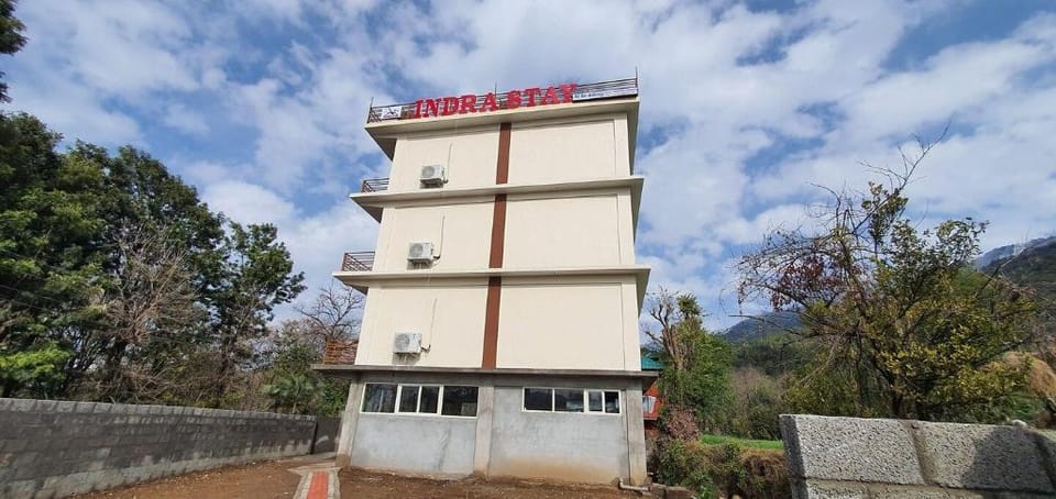 Beautiful and modern Indra stay at Bir-Billing Apartment in Punjab, India