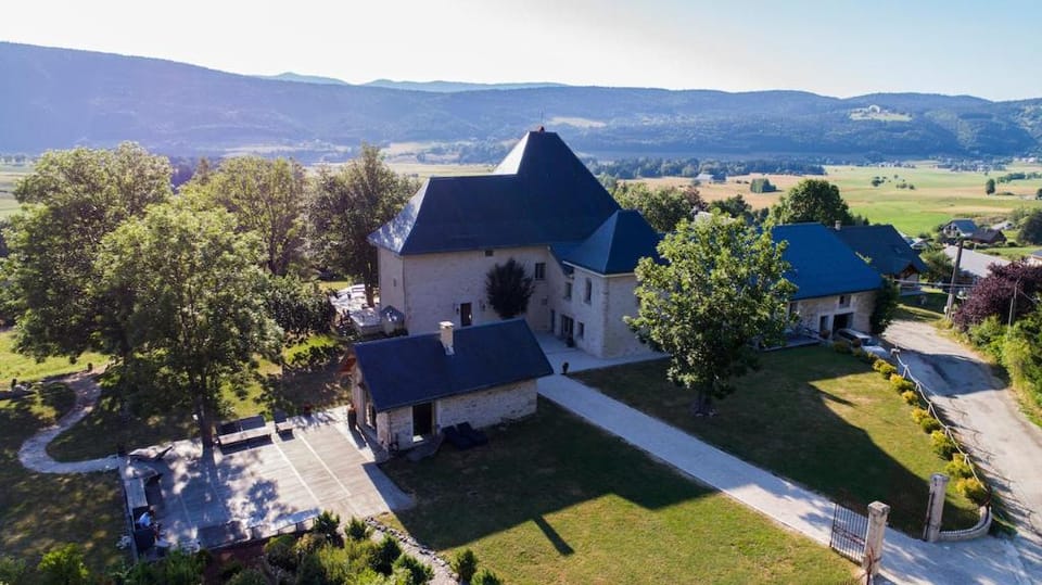 L'appart du chateau des Girards Country House in Lans-en-Vercors