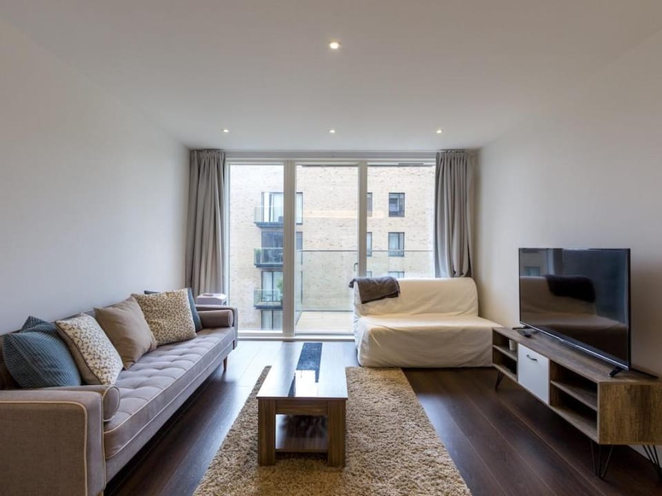 Blissful one bed near the River Apartment in Brentford