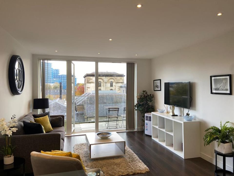Blissful one bed near the River Apartment in Brentford