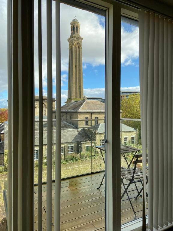 Blissful one bed near the River Apartment in Brentford