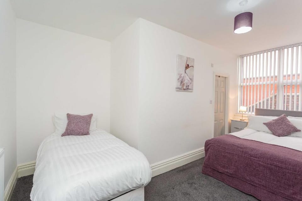 Cherry Property - Plum Suite Apartment in Blackpool
