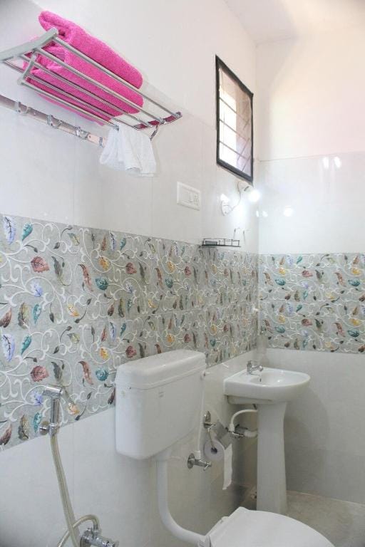 Cozy Room with Kitchen/Airport Pickup & Drop/Porur Vacation rental in Chennai