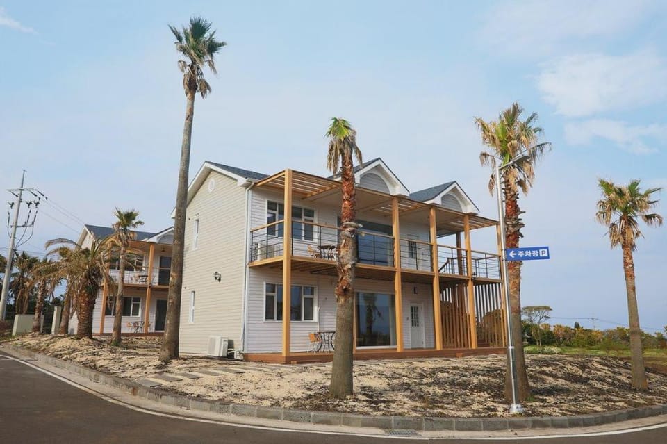 Jeju Dasan Networks Jeju Research Institute (Seongsan) Vacation rental in South Korea
