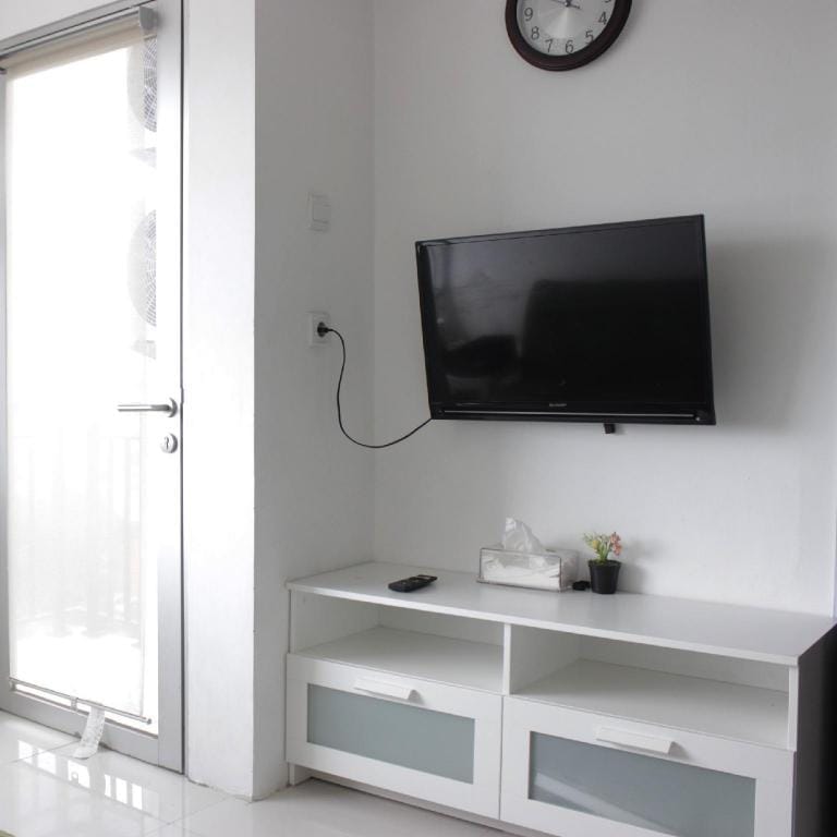 Comfy 2BR Apartment Grand Asia Afrika By Travelio Apartment in Bandung