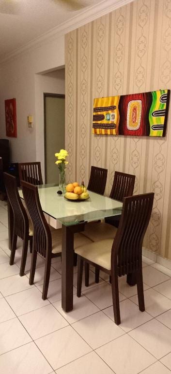 Calv's Master Bedroom @Suria Kipark D'sara Apt Vacation rental in Selangor, Malaysia