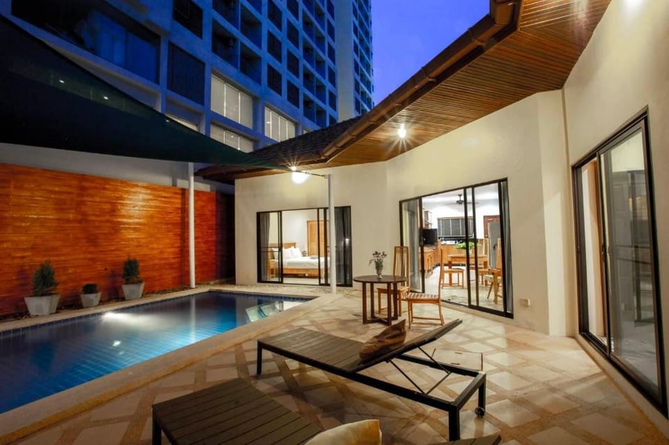 AnB poolvilla 3BR walk private beach in pratamnak Villa in Pattaya City