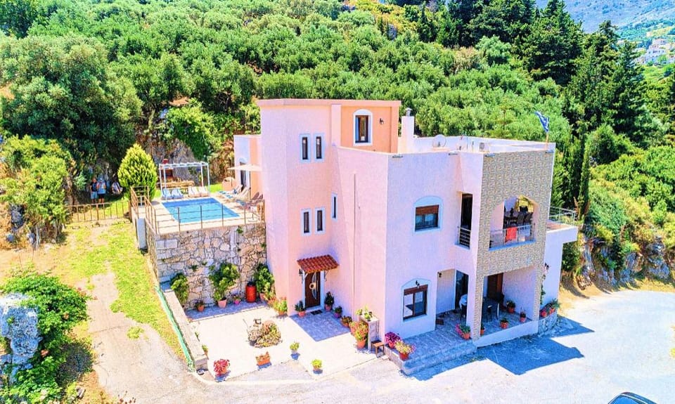 Cretan Sunny Villa Heated Pool Villa in Crete