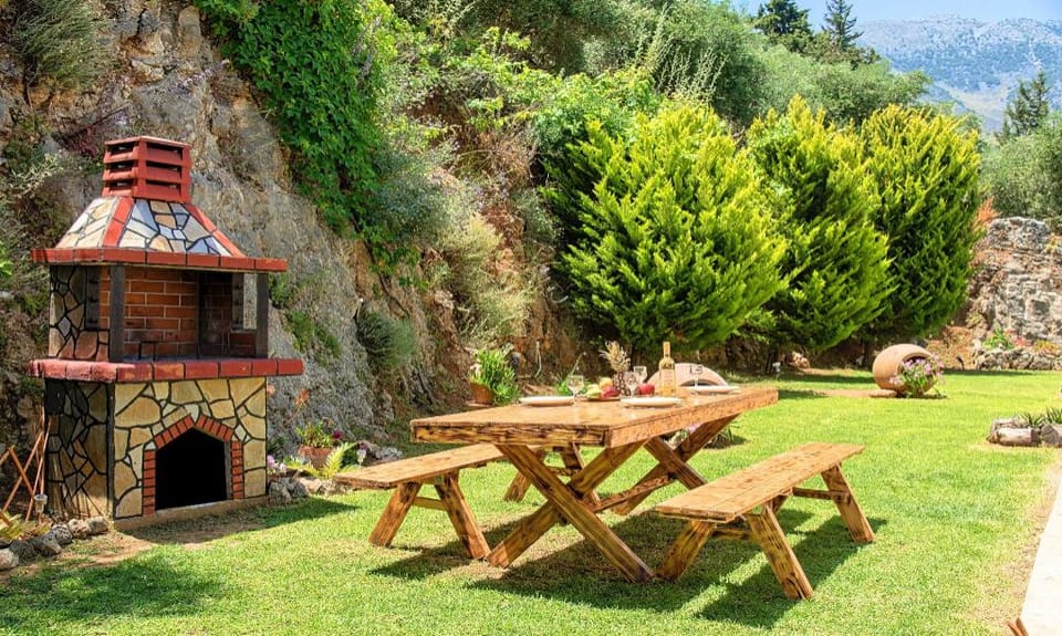 Cretan Sunny Villa Heated Pool Villa in Crete