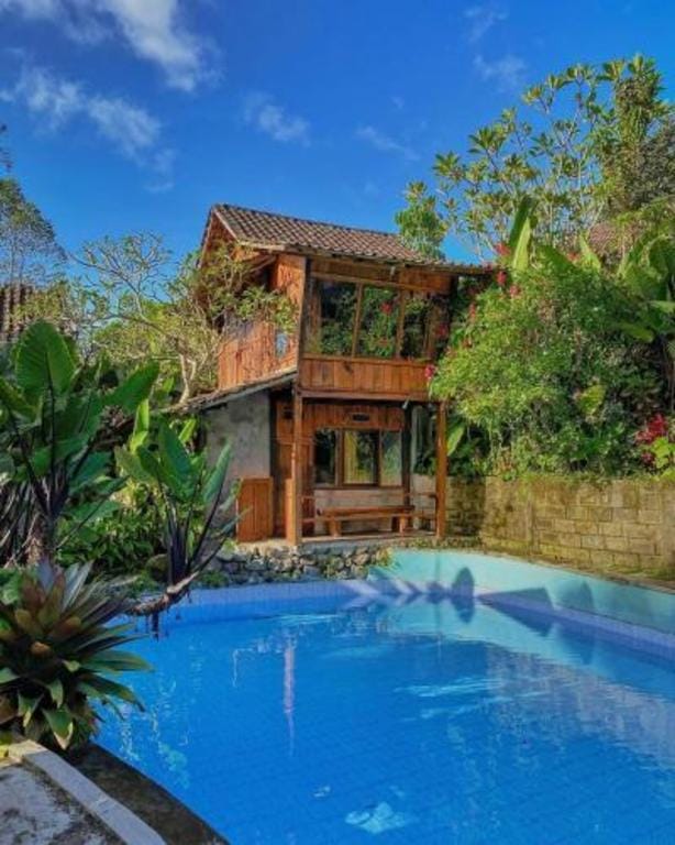 Taman Dolan Home & Resort Hotel in East Java
