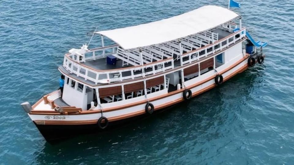 Longlay Resort Rayong ล่องเล รีสอร์ท ระยอง Hotel in Chon Buri Changwat