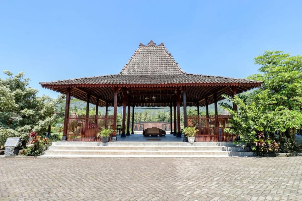 Balkondes Duta Menoreh Hotel in Special Region of Yogyakarta