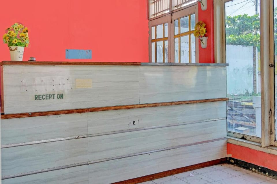 SPOT ON 91798 Hotel Grand Mutiara Hotel in West Java