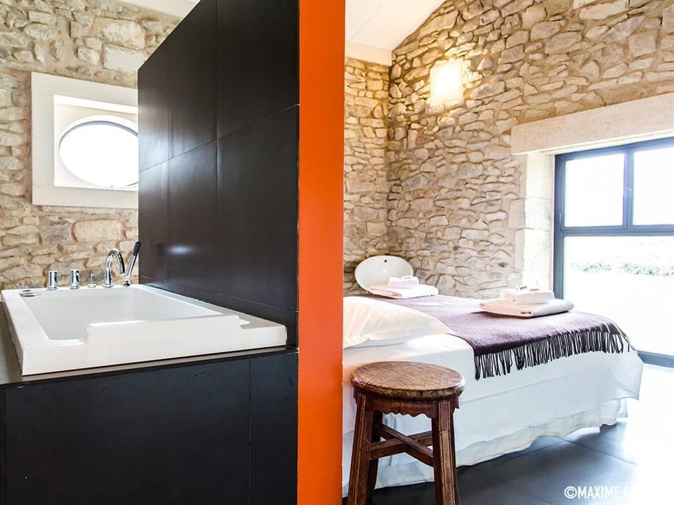 Château Beaupré Deleuze Hotel in Provence-Alpes-Côte d'Azur