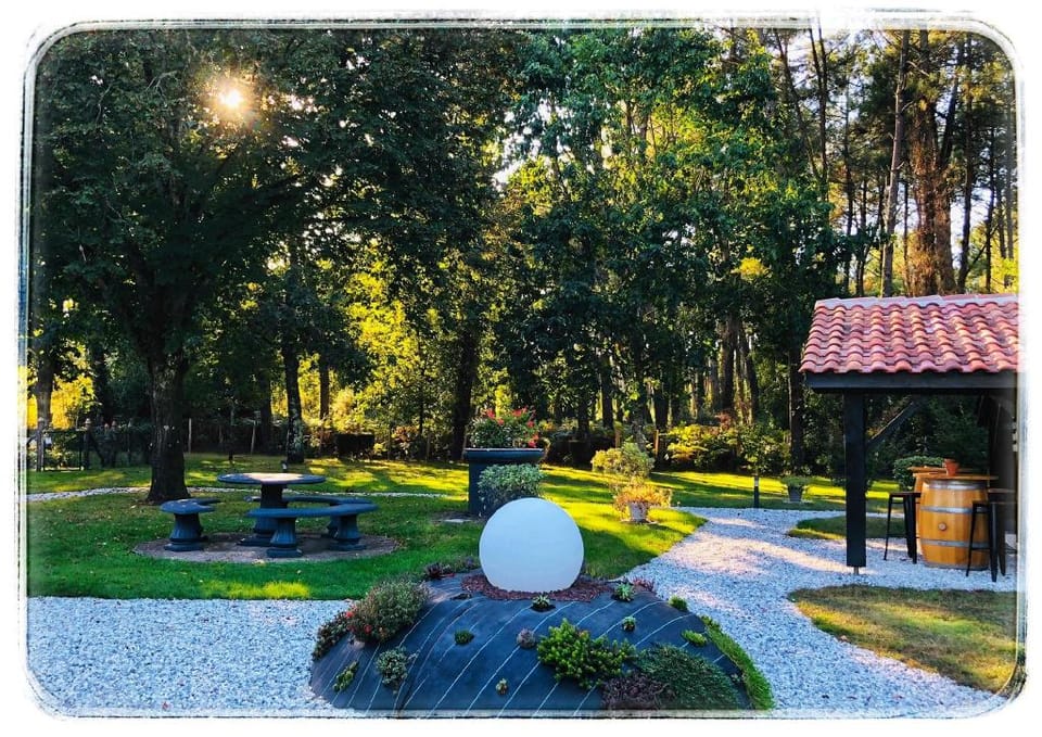 Au Clair Des Landes Bed and Breakfast in Nouvelle-Aquitaine