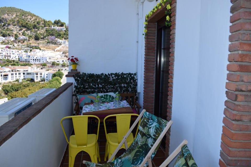 OLIVO 15E - Terraza y vistas Apartment in Frigiliana