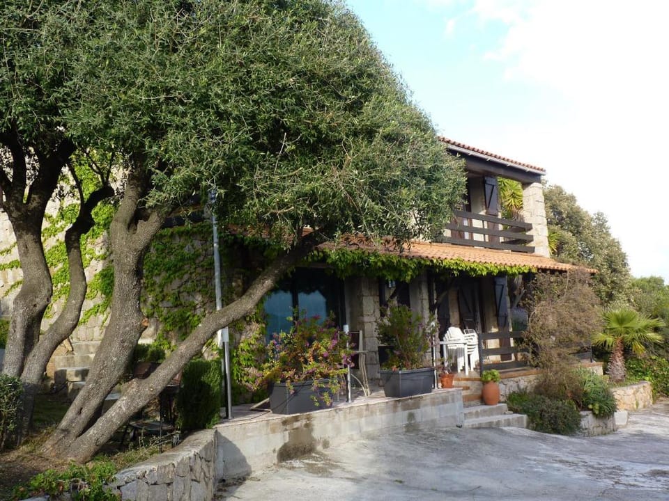 ONYX location de meublés de tourisme Apartment in Corsica