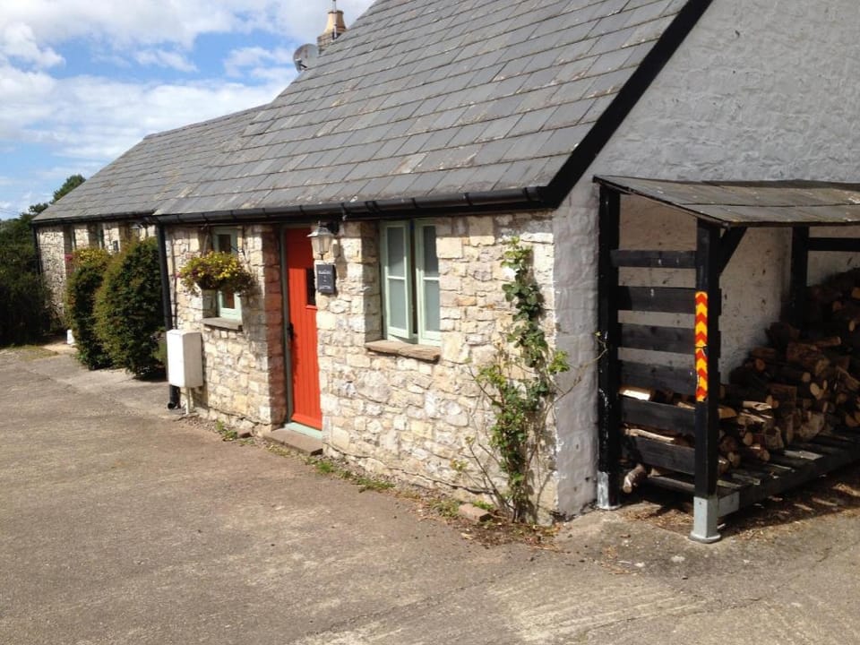Moorshead Farm Farm Stay in Wales