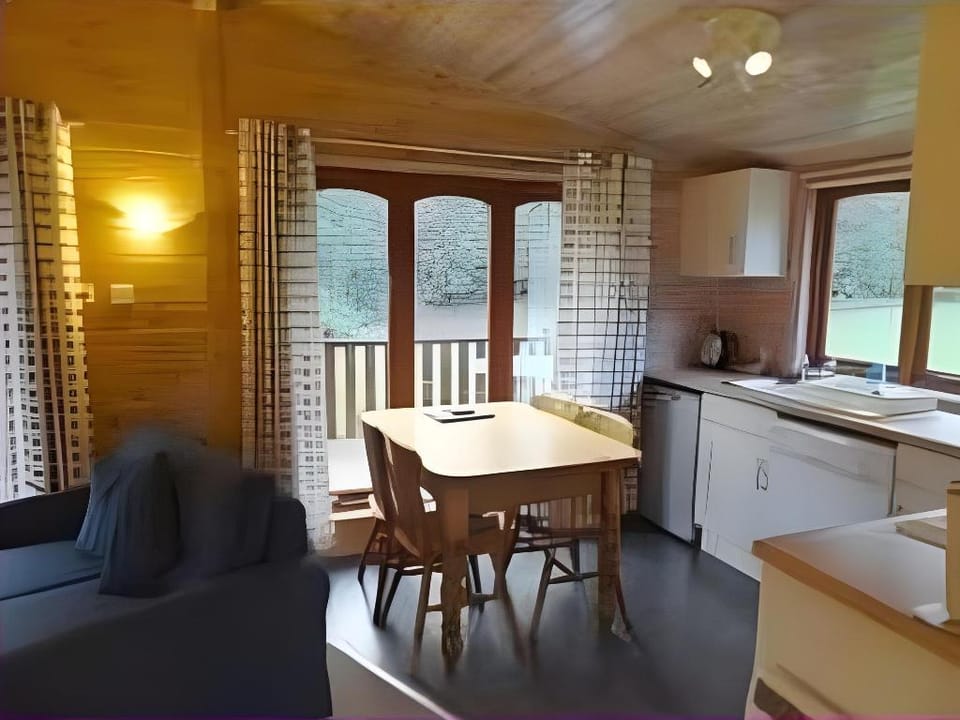 The Log Cabin Glebe Farm Farm Stay in West Lindsey District