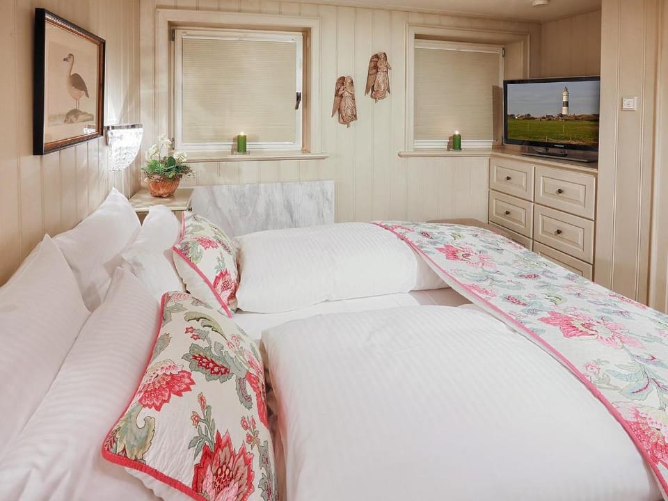 Ferienwohnung Dikstig "rechts" Apartment in Nordfriesland