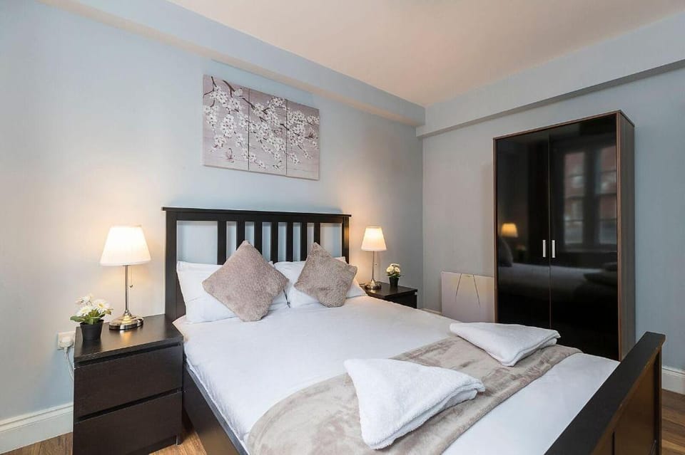 Nice 3 Bedrooms Apartment Near Hyde Park & Oxford St  Apartment in City of Westminster