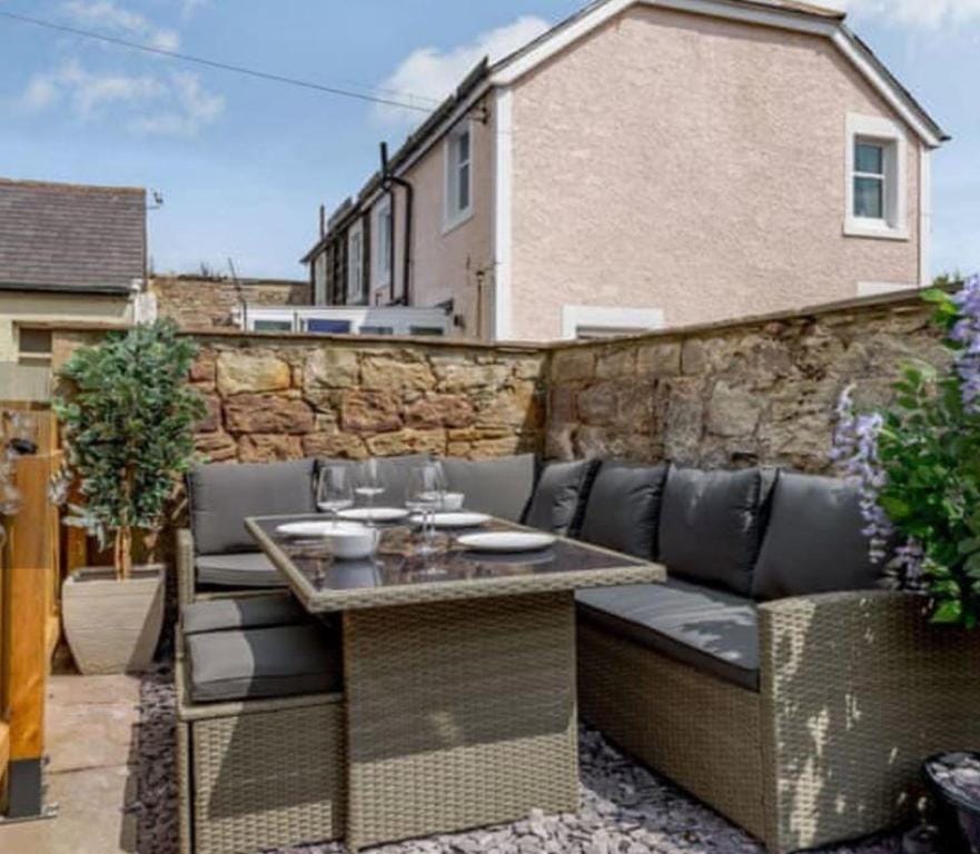 Northern Hideaways St Cuthberts, Seahouses Apartment in Seahouses