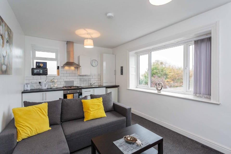 Cherry Property - Pineapple Suite Apartment in Blackpool