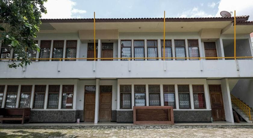 Rumah Pahoman Syariah RedPartner Hotel in Indonesia
