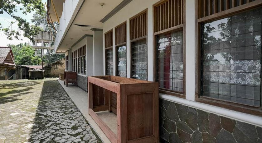 Rumah Pahoman Syariah RedPartner Hotel in Indonesia