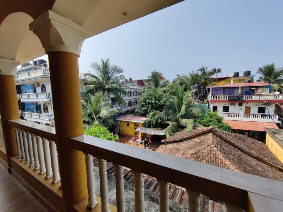 Romeo's Guest House Baga Hotel in Baga