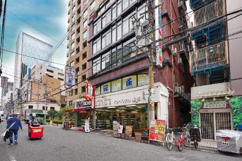New Mado Naka Kumo Kage Apartment in Osaka