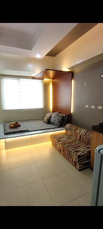 Hotel Inspired Unit in Serin East 09353635230txtme Apartment in Tagaytay