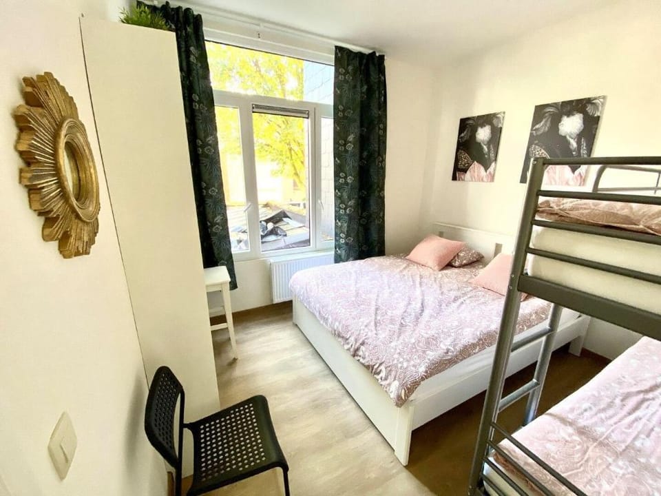 7 Carnot Apartments 7 ( 3 sleeping rooms). Apartment in Antwerp