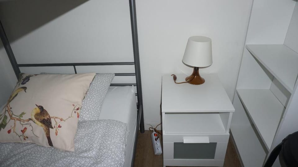 6 Carnot Apartments 6 (3 sleeping rooms)(120sq.m). Apartment in Antwerp