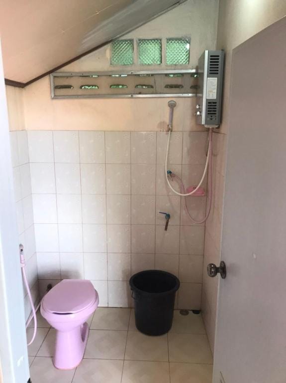 Close Villa in Laos