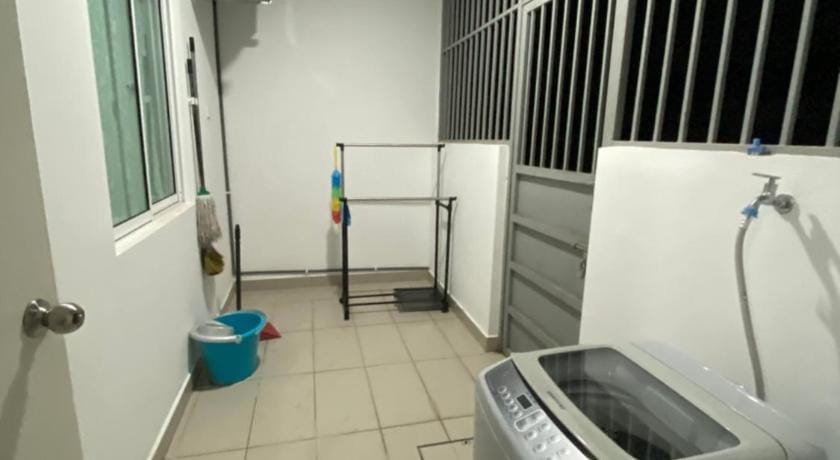 Desaru Happy Guest House - D Vacation rental in Johor