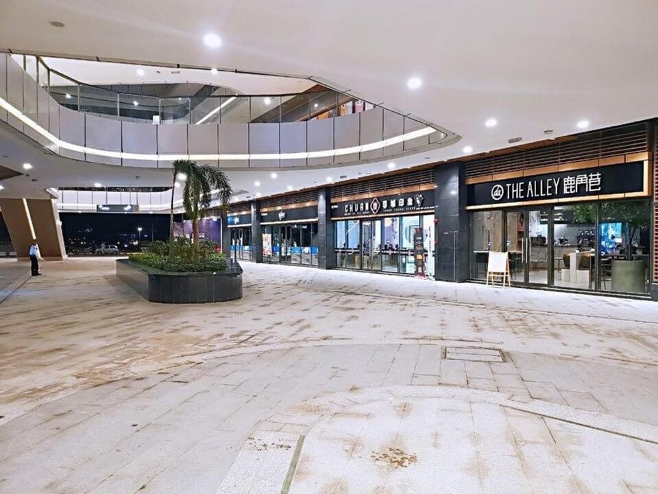 R&F Mall@UHA 3BR 6pax Luxury WiFi nearCS,SgCIQ Apartment in Johor Bahru