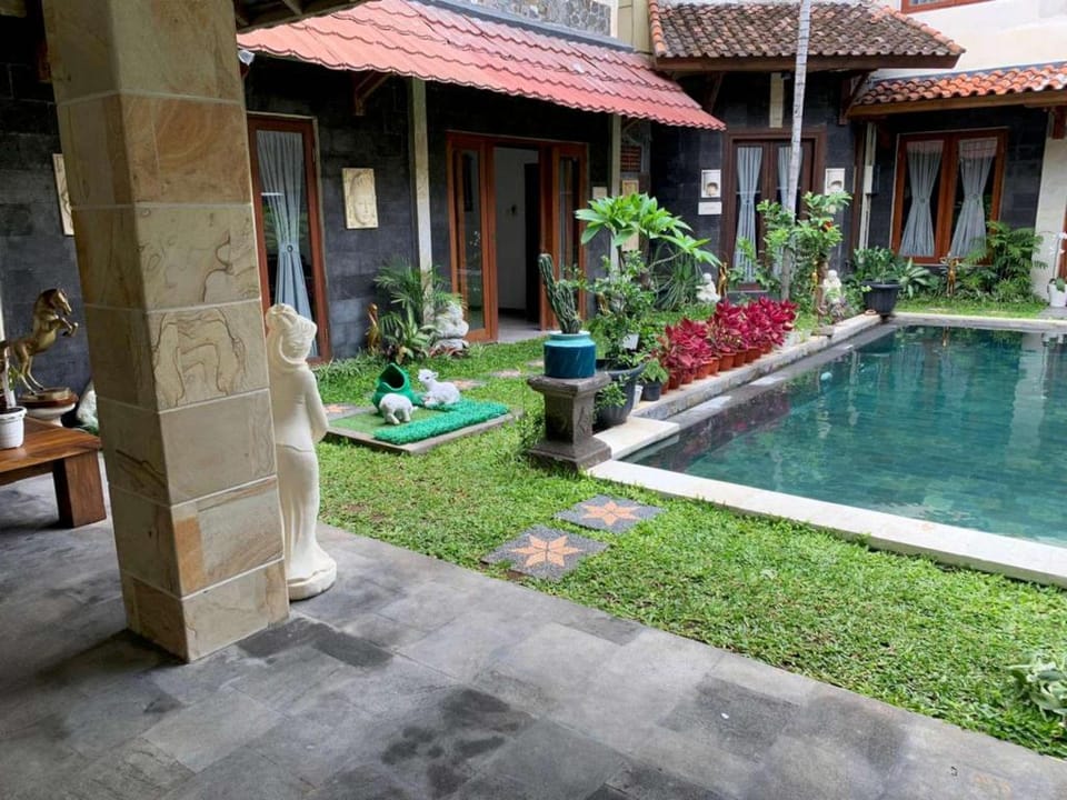 One Bedroom with Kitchen at Andreeana Guesthouse  Apartment in Kuta Selatan